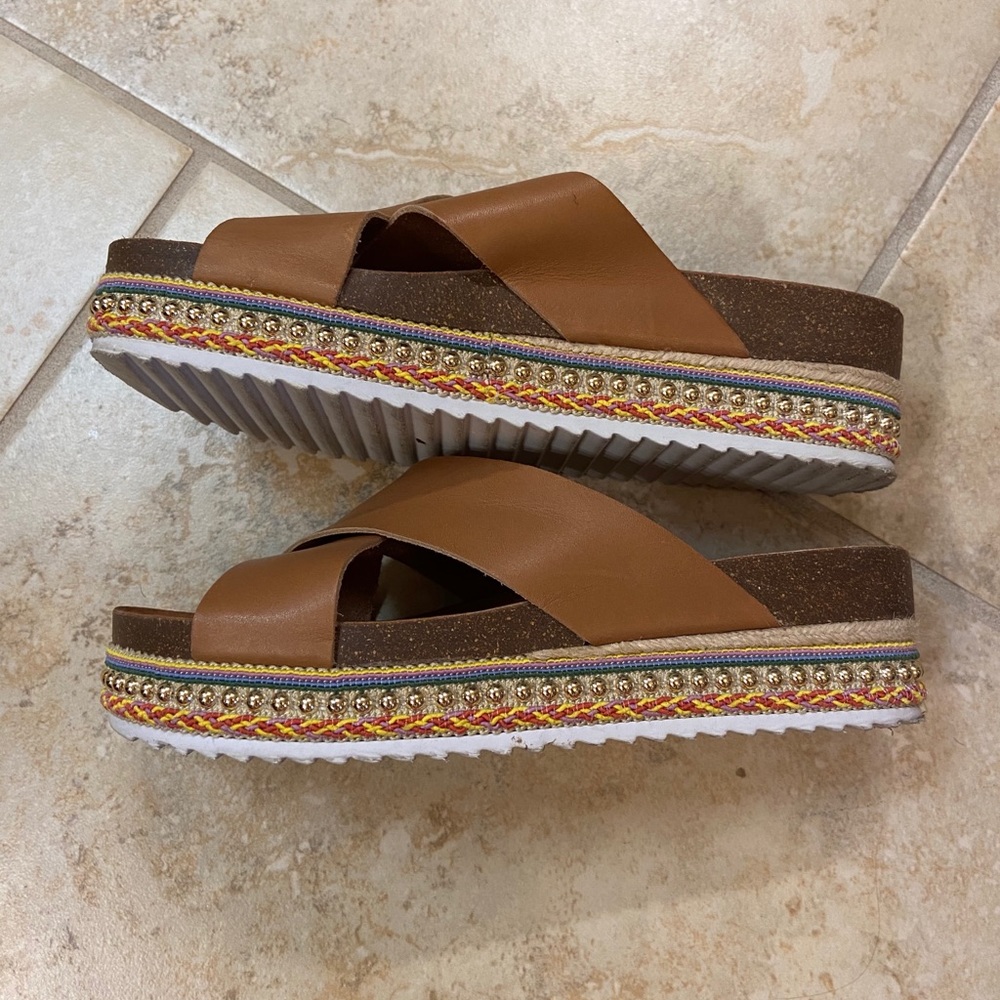 Gianni Bini sandals
